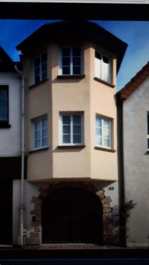Turmhaus In Der Altstadt 林特尔恩 外观 照片